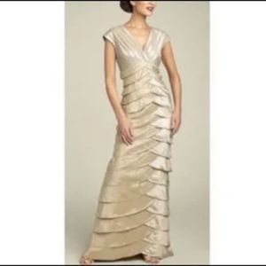Adrianna Papell Matte Gold Champaigne Tiered Layered Gown Sz 6 FORMAL (A1)